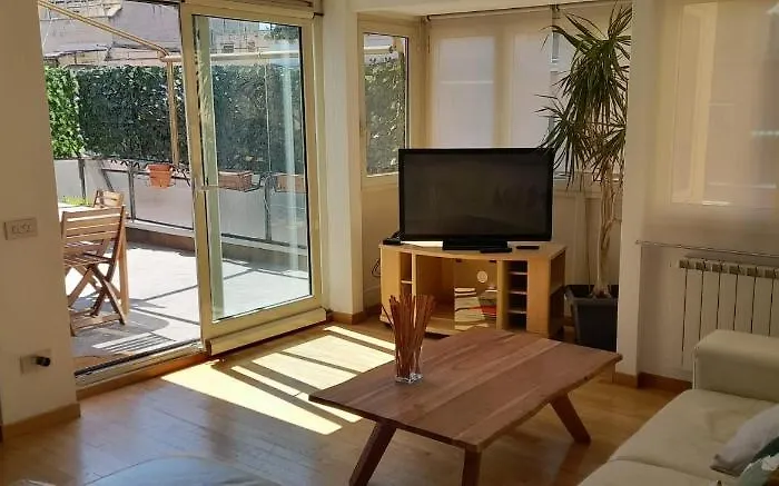 Terrazzo Trieste-africano ローマ